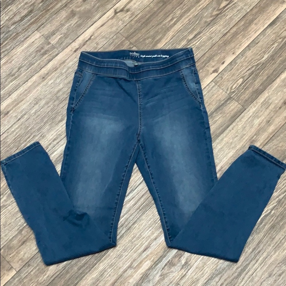 New York And Company jeggings.